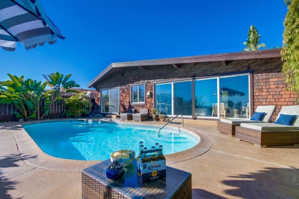 Tropical Retreat *